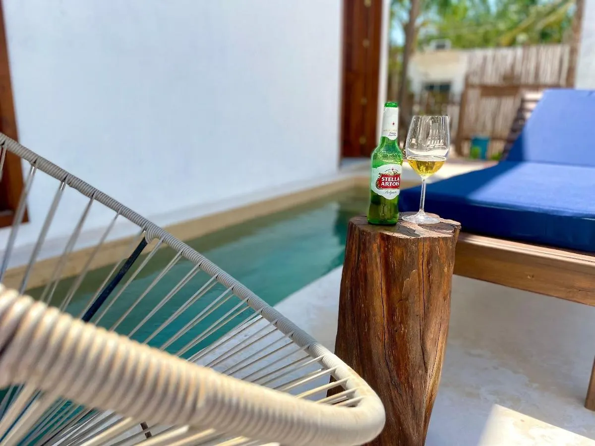 Bungalow Unico En Holbox Con Alberca Privada, En Una Propiedad Que Solo Tiene 3 Unidades. B1 Isla Holbox