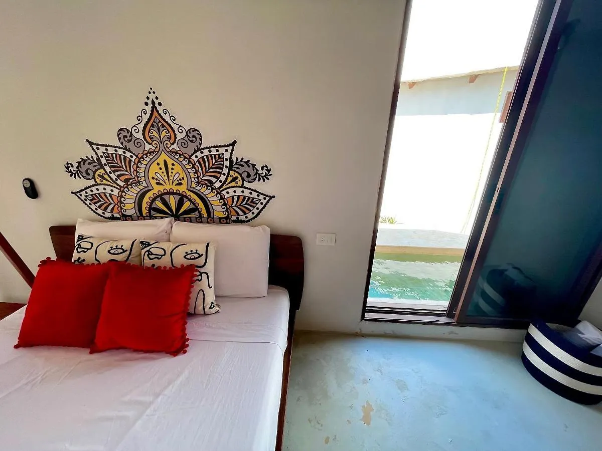 Bungalow Unico En Holbox Con Alberca Privada, En Una Propiedad Que Solo Tiene 3 Unidades. B1 Mexico